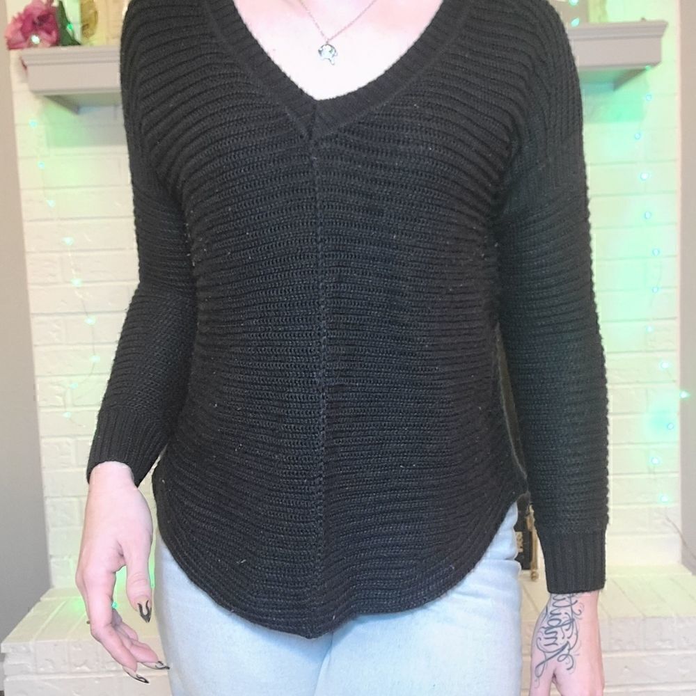 Black knitted sweater by Sam Edelman - Picture 5 of 6